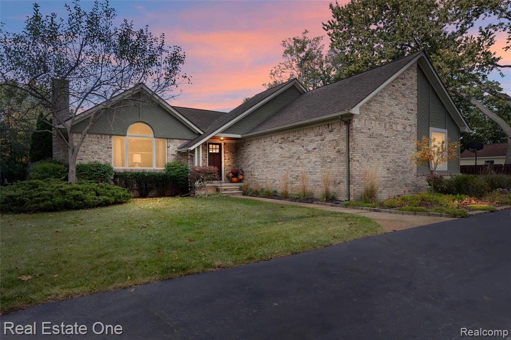 3167 Buss Drive, Commerce Twp, MI 48390
