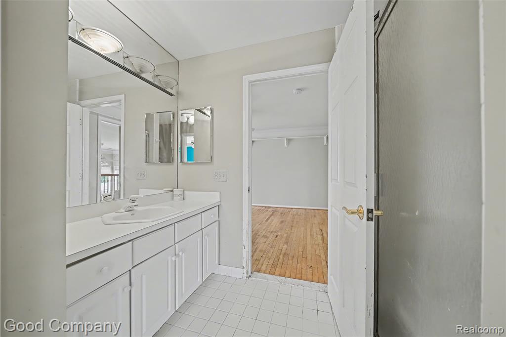 41714 Dukesbury Court, Novi, MI — Photo 28