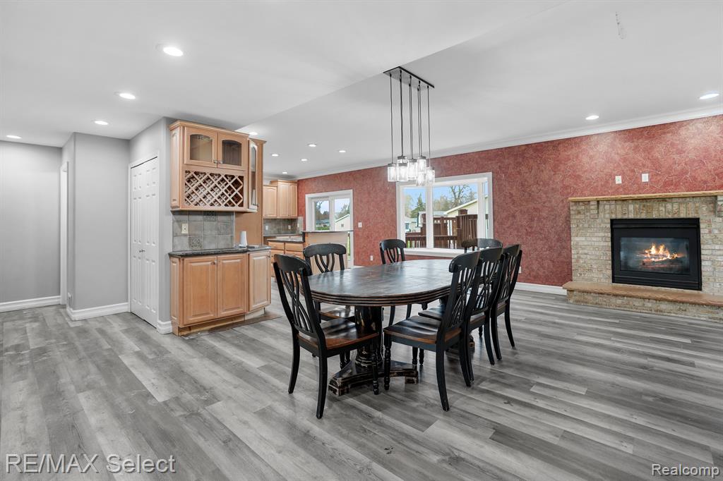 4196 LARK Lane, Flint, MI 48506 — Photo 11