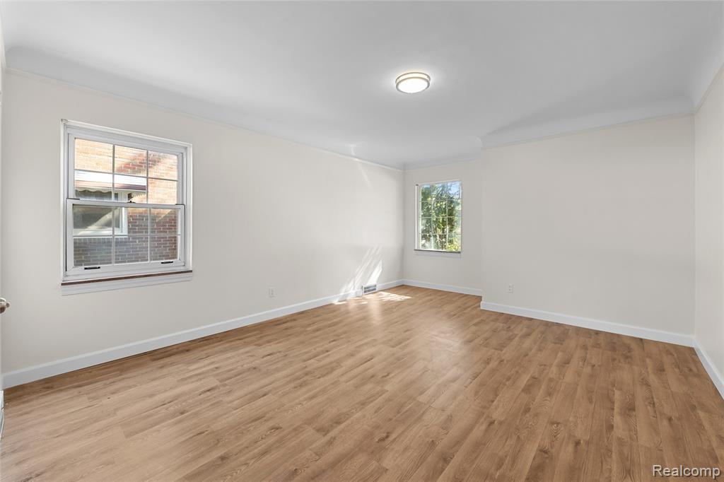 5401 Orchard Avenue, Dearborn, MI 48126 — Photo 16