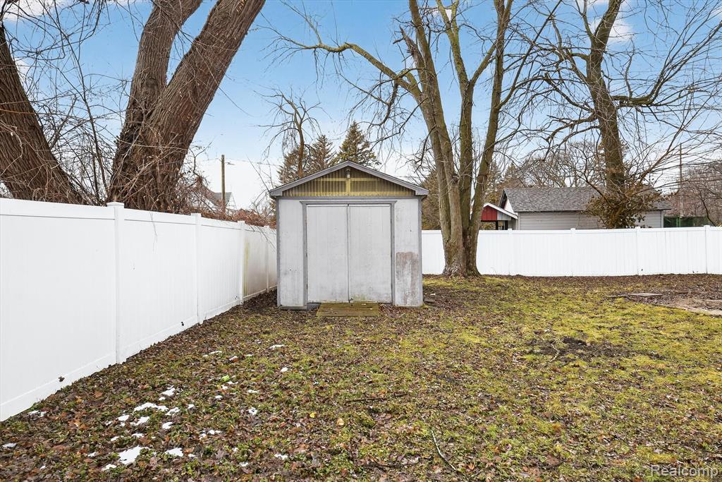 12751 Jones Street, Carleton, MI 48117 — Photo 39