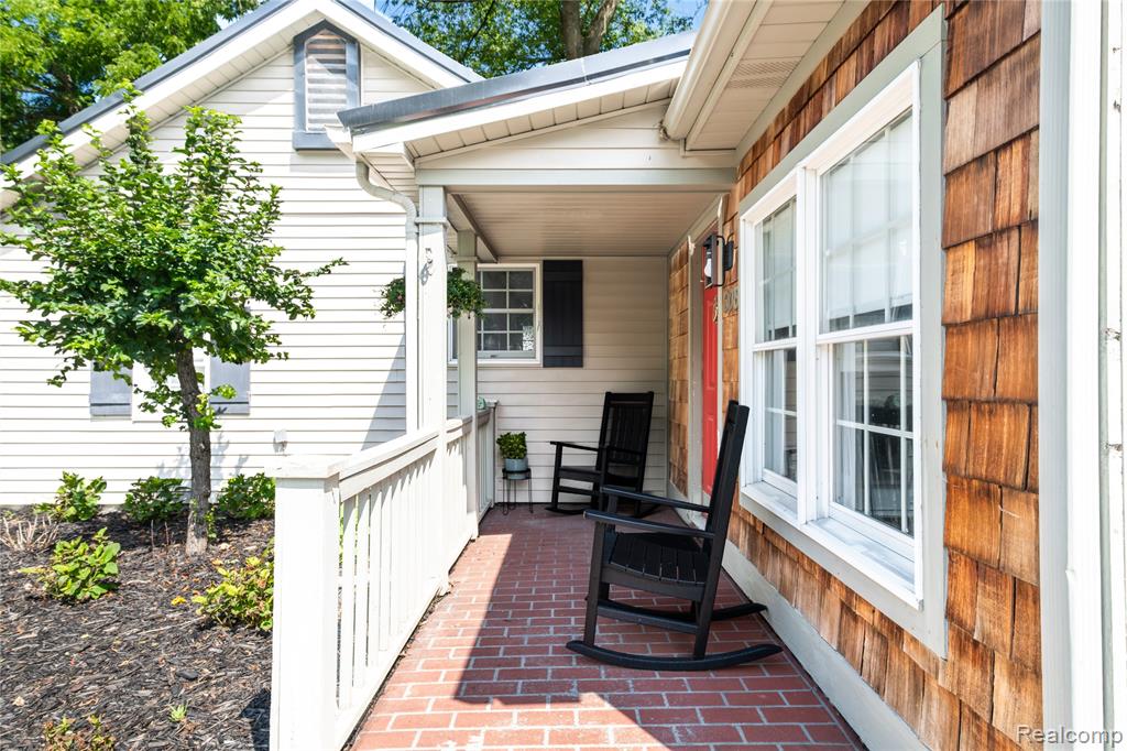 308 N Seymour Road, Flushing, MI 48433 — Photo 5