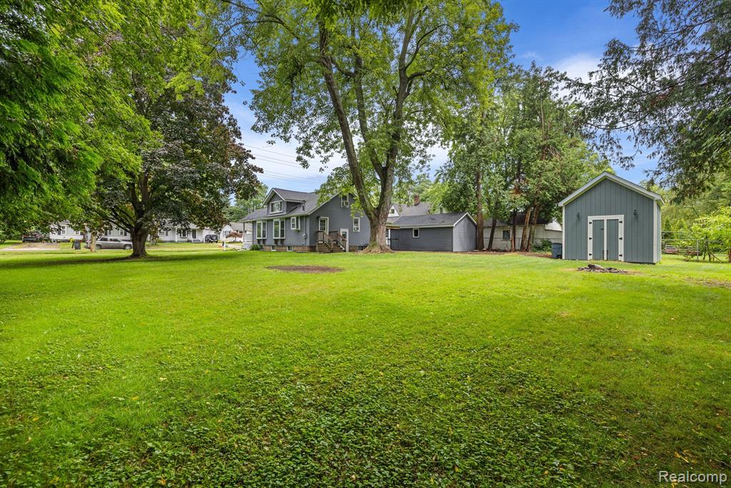 536 ATWATER Street, Lake Orion, MI 48362 — Photo 36