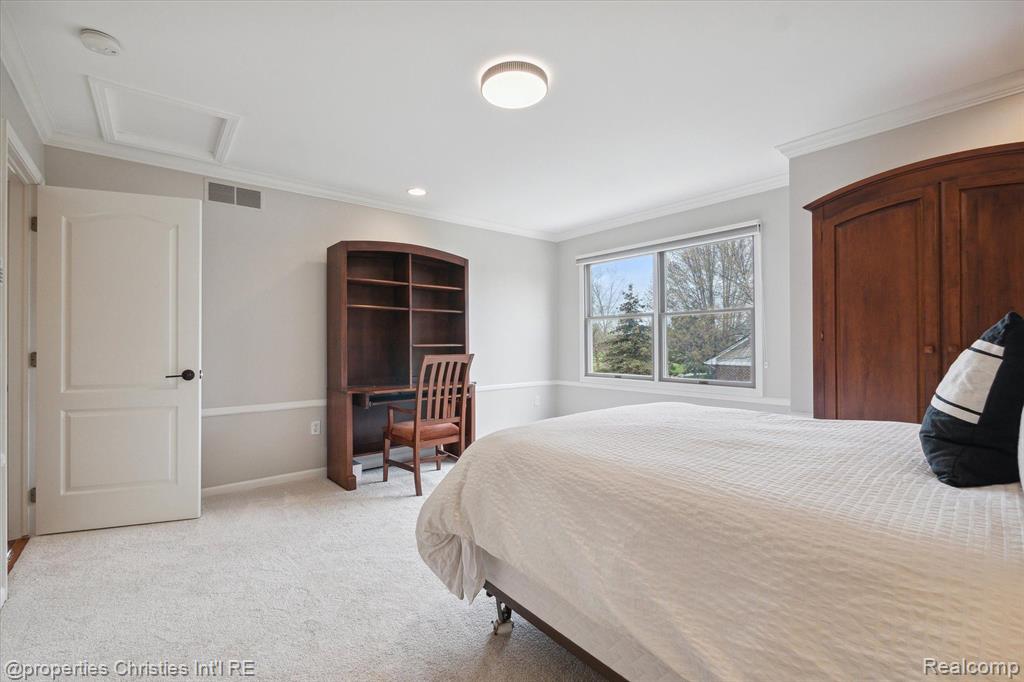 45653 TOURNAMENT Drive, Northville, MI 48168 — Photo 47