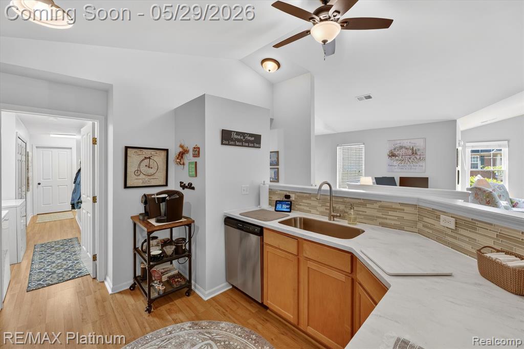 4191 Hampton Ridge Boulevard, 41, Howell, MI 48843 — Photo 8