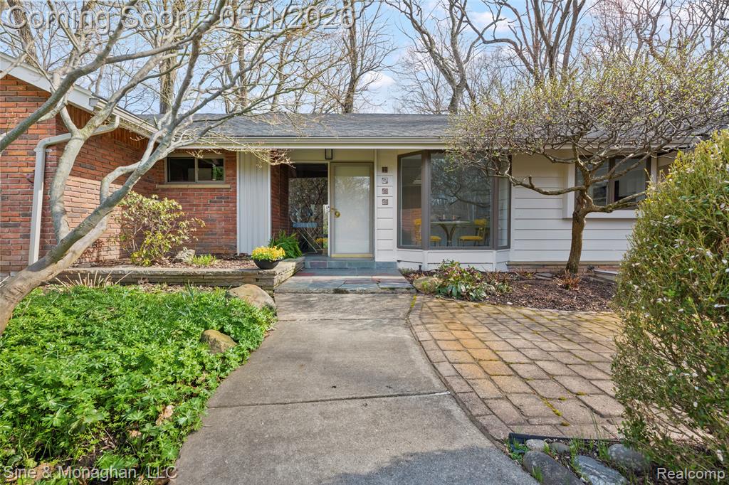 1466 Sodon Court, Bloomfield Hills, MI 48302 — Photo 60