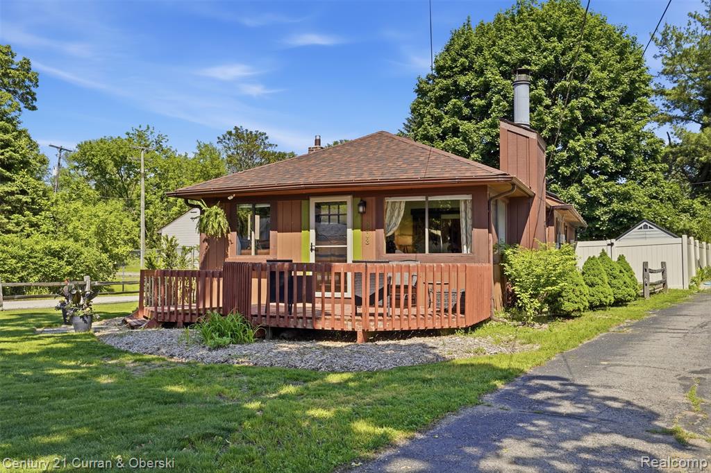8303 Lagoon Street, Commerce Twp, MI 48382 — Photo 4