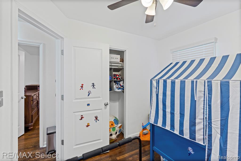 4526 Milton Drive, Flint, MI 48507 — Photo 12