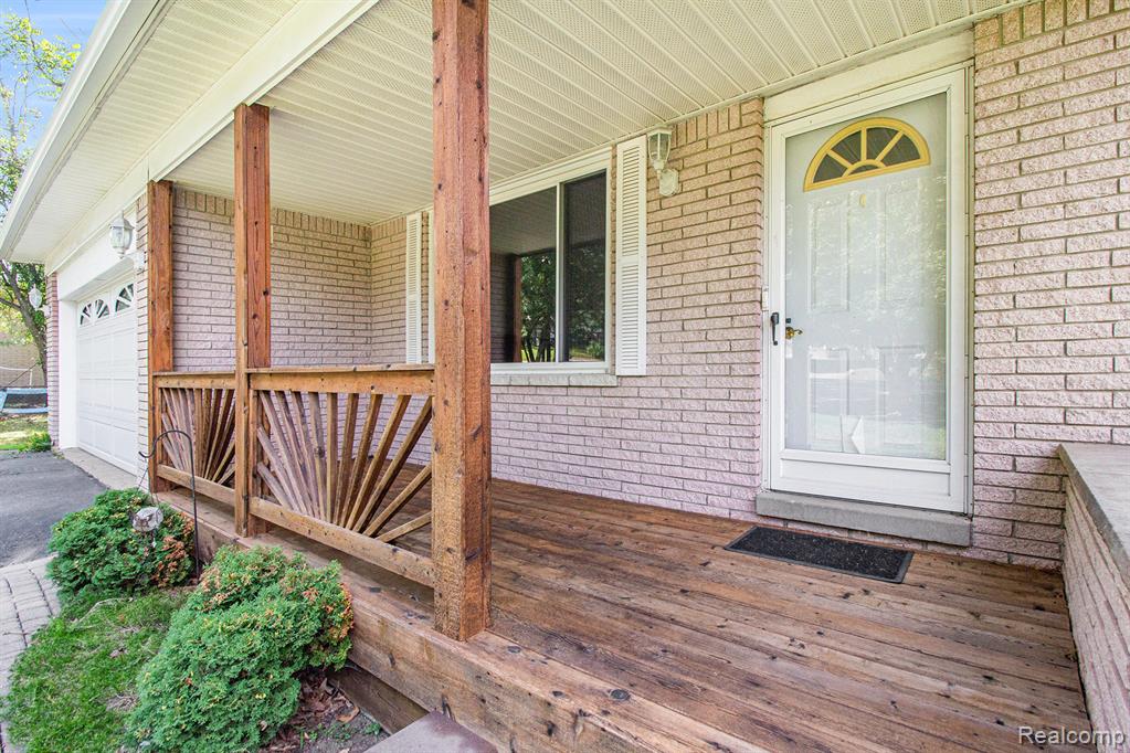 4910 Clarkston Road, Clarkston, MI 48348 — Photo 30