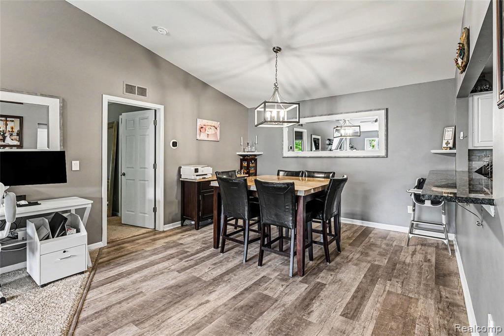 16440 Dominion Drive, Macomb, MI 48044 — Photo 9