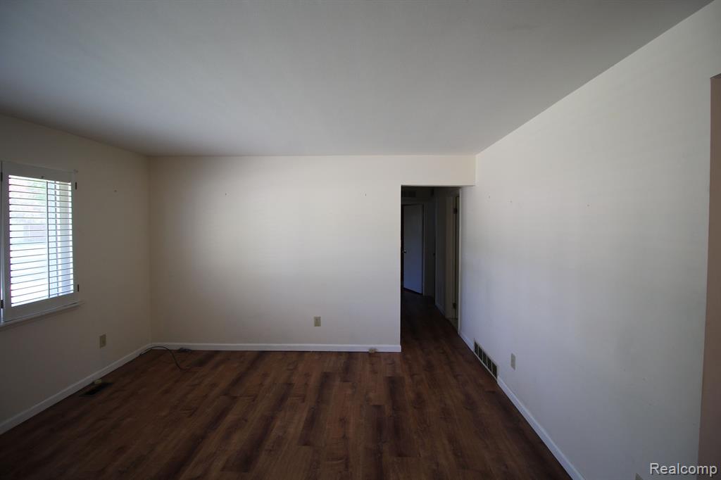 40803 FIRWOOD Street, Plymouth, MI 48170 — Photo 26