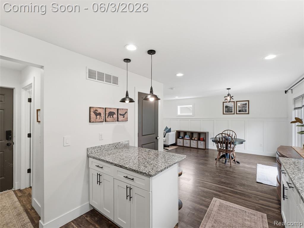 70 W Shevlin Avenue, Hazel Park, MI 48030 — Photo 14