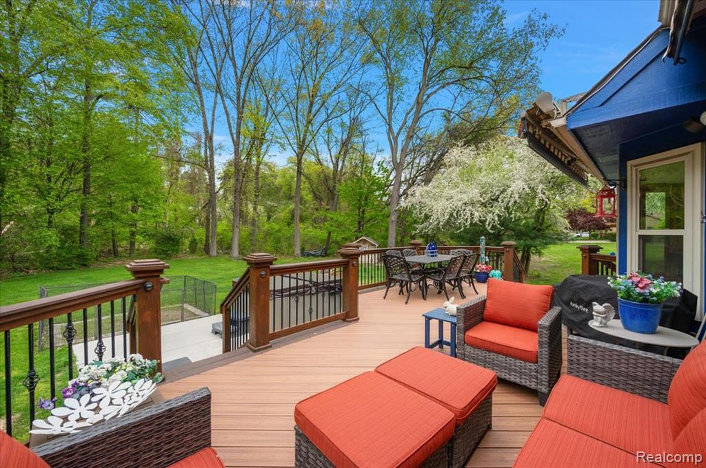 607 Salus Drive, Waterford, MI 48327 — Photo 34