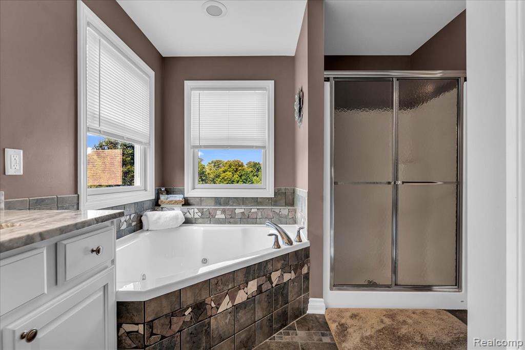 4142 Oak Street, Grand Blanc, MI 48439 — Photo 24