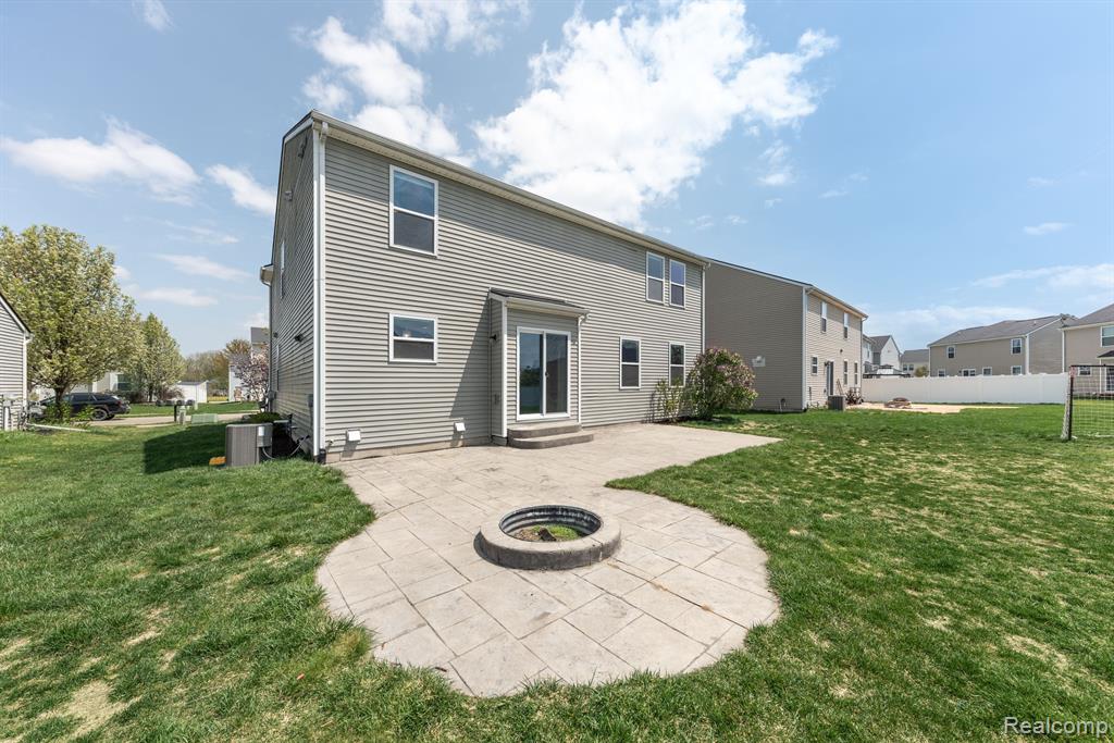 8354 CRAB APPLE Trail, Dexter, MI 48130 — Photo 3