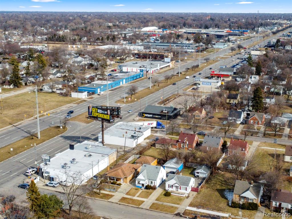 12744 E 8 Mile Road - Photo 3