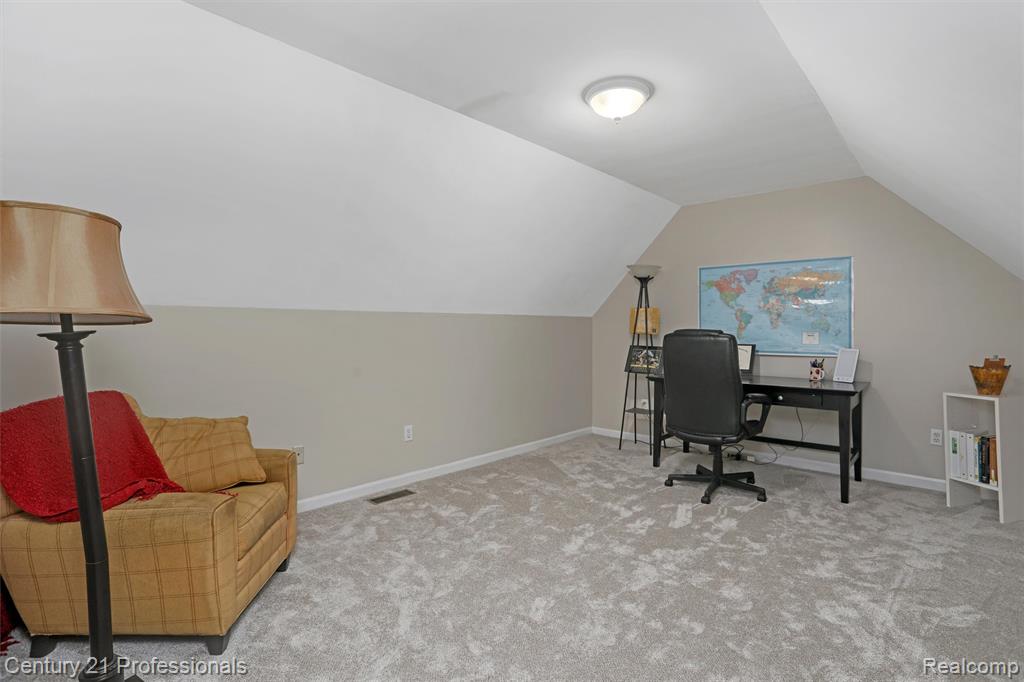9884 Forest Ridge Drive, Clarkston, MI 48348 — Photo 24