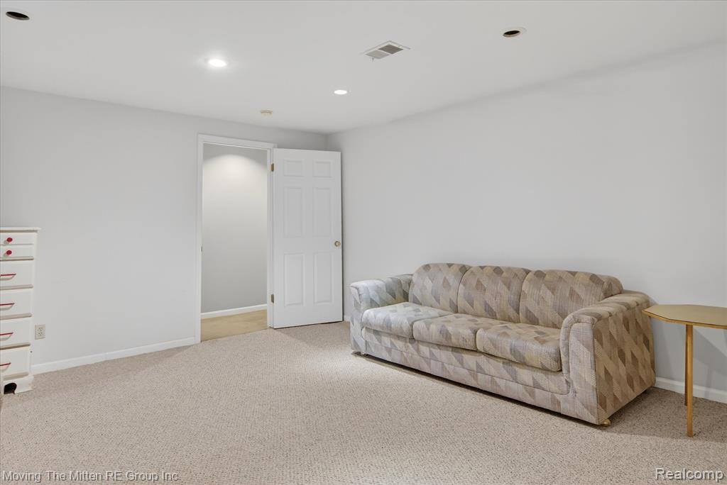 7127 Danbrooke Court, West Bloomfield, MI, 00000
