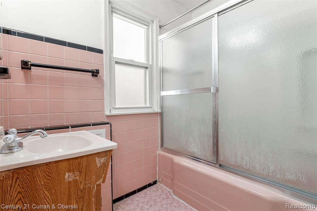 6559 Barrie Street, Dearborn, MI, 48126