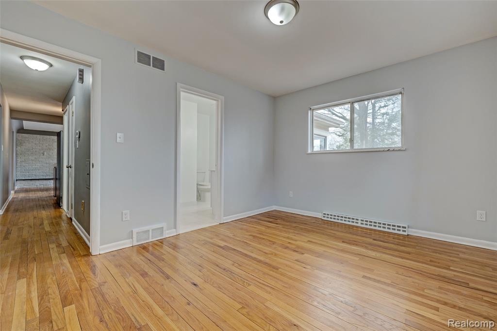 5936 Warbler Drive, Clarkston, MI — Photo 29