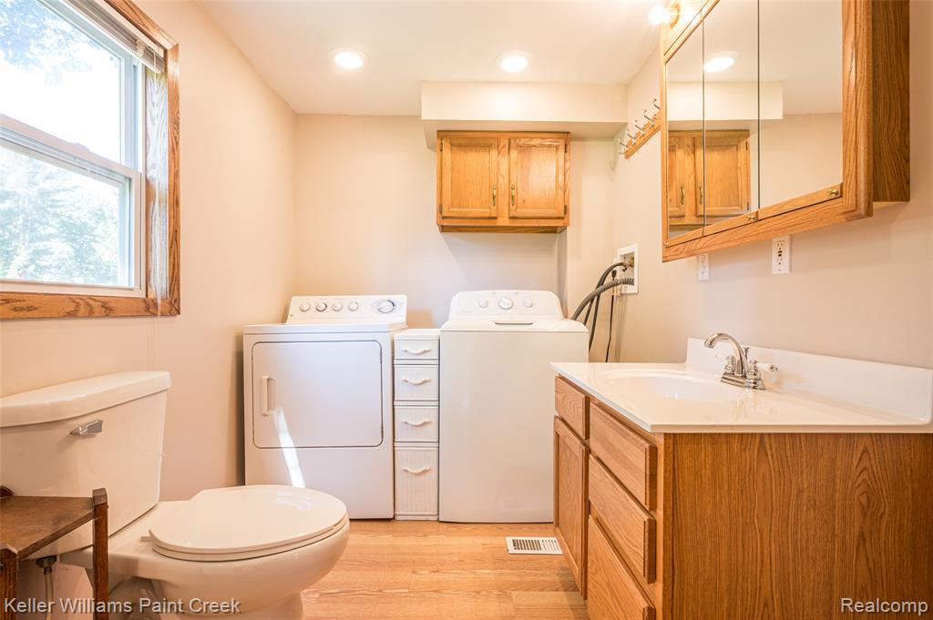 1379 Sioux Street, Gladwin, MI 48624 — Photo 14