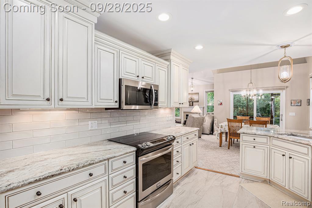 6138 Natures Cove, Grand Blanc, MI 48439 — Photo 11