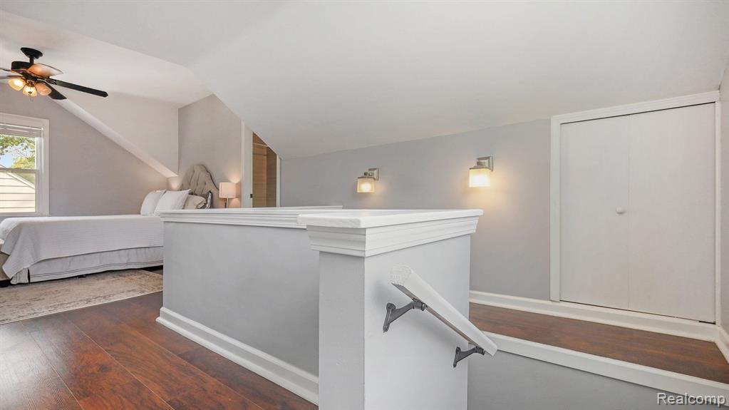 810 N GAINSBOROUGH Avenue, Royal Oak, MI 48067 — Photo 13