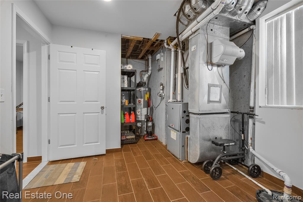 6067 N Vernon Street, Dearborn Heights, MI 48127 — Photo 50