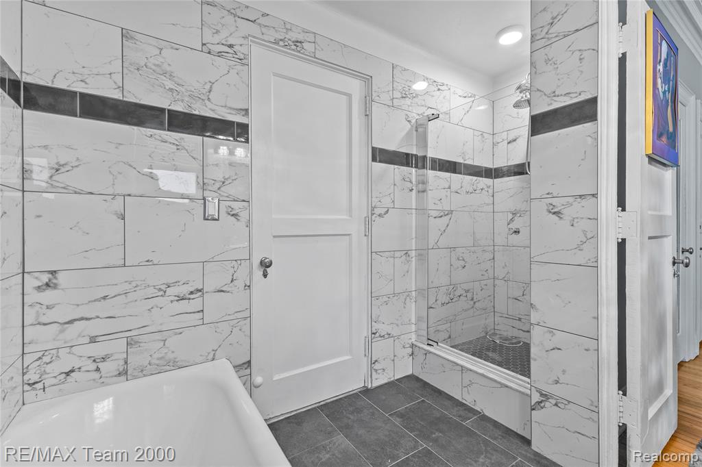 8120 E Jefferson Avenue, Detroit, MI 48214 — Photo 16