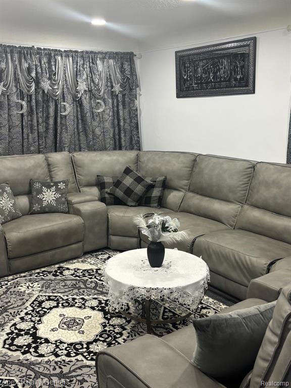 6320 Saint Marys Street, Detroit, MI 48228 — Photo 19