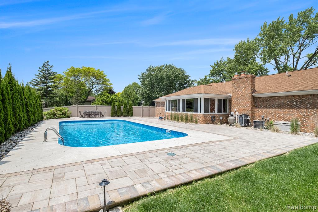 6306 Kings Knoll Road, Grand Blanc, MI 48439 — Photo 31