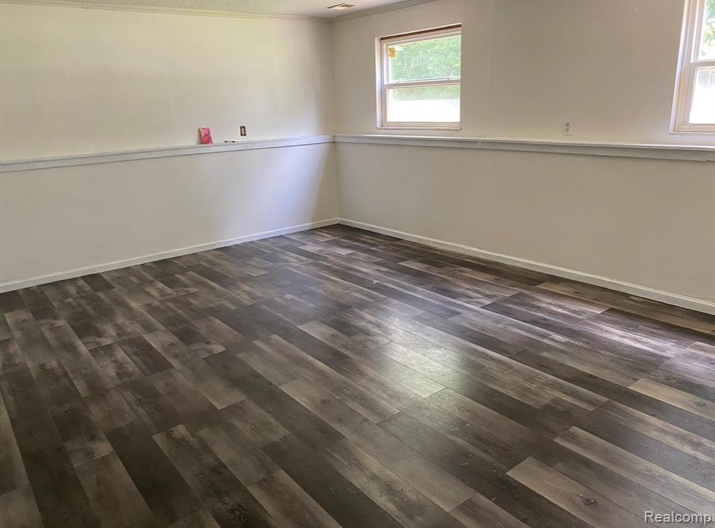 9523 Waite Drive, Fenton, MI 48430 — Photo 16