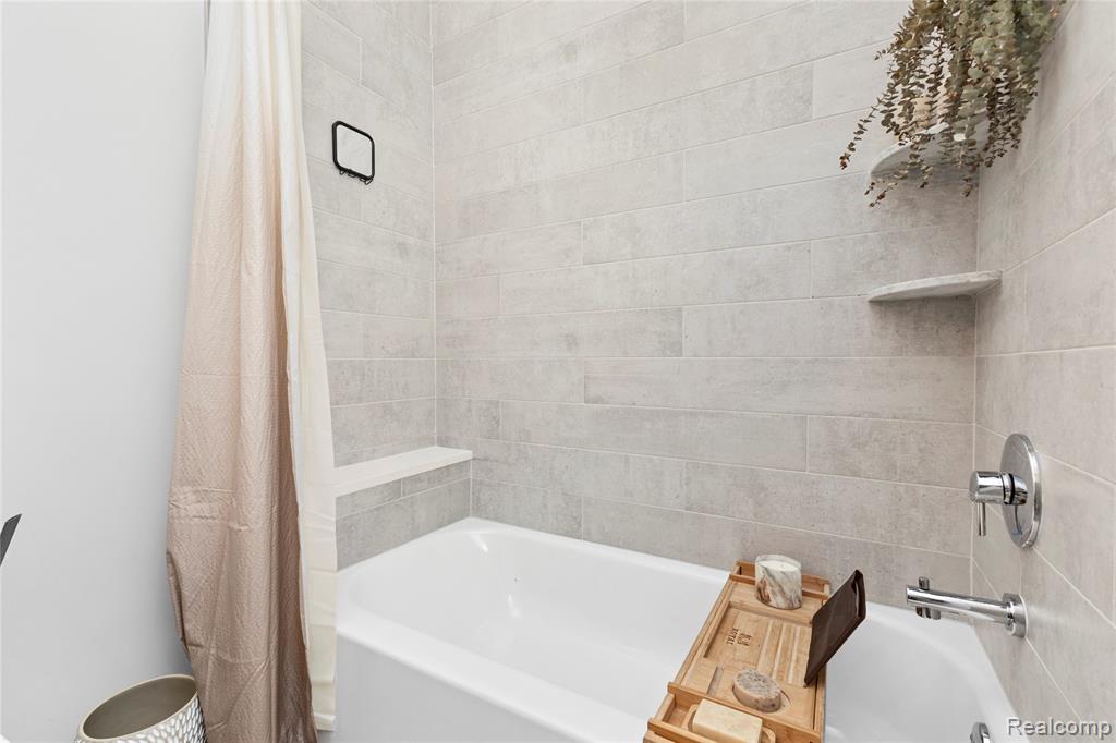 262 Mack Avenue, Detroit, MI 48201 — Photo 38