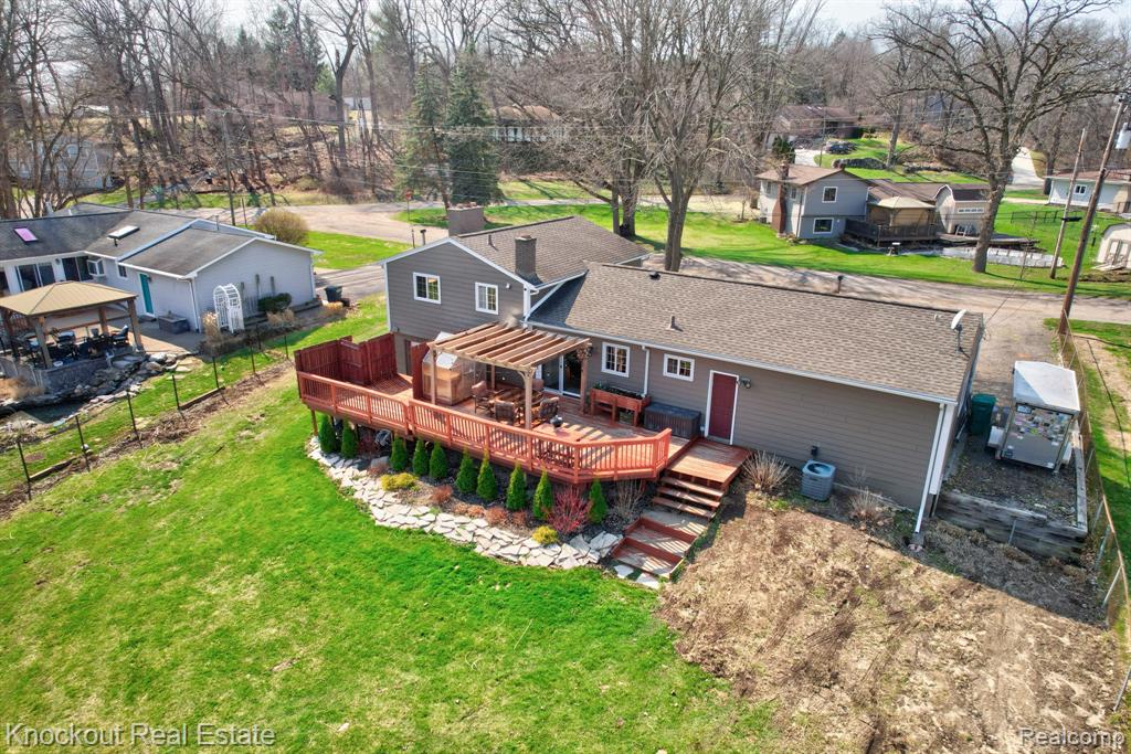 5936 Wellington Drive, Clarkston, MI — Photo 53