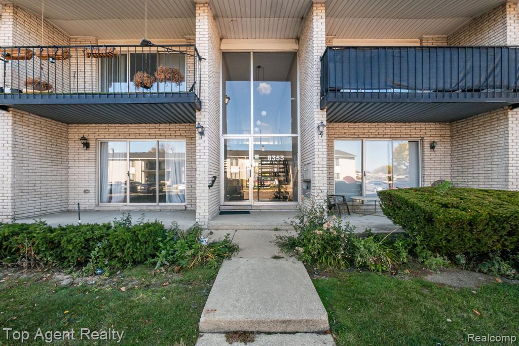 8353 Kennedy Circle, Warren, MI 48093 — front exterior