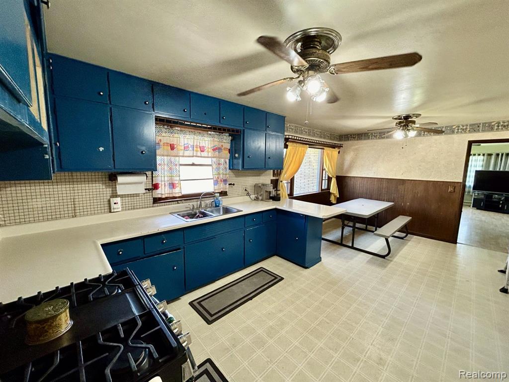 105 W MAPLE Street, St. Charles, MI 48655 — Photo 5