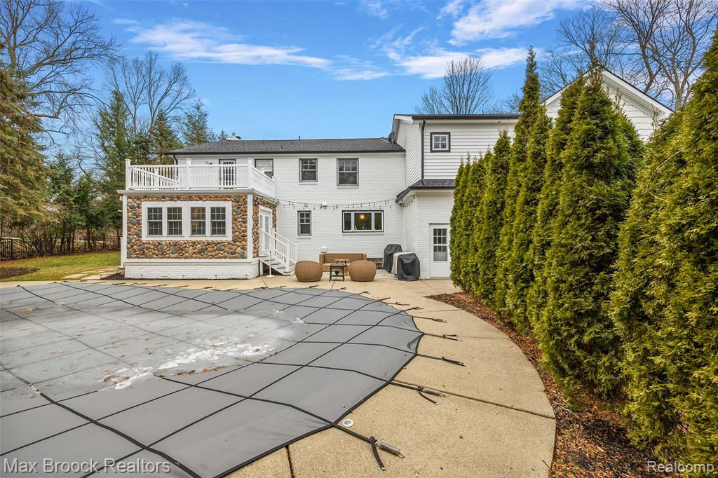 692 Bennington Drive, Bloomfield Hills, MI 48304 — Photo 38