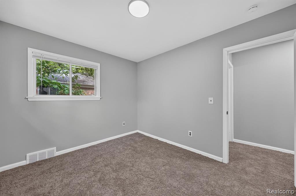 15024 Coram Street, Detroit, MI 48205 — Photo 17
