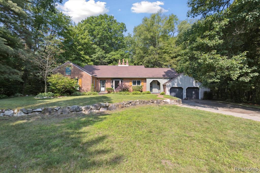 4224 Country Road, Otter Lake, MI 48464 — Photo 3
