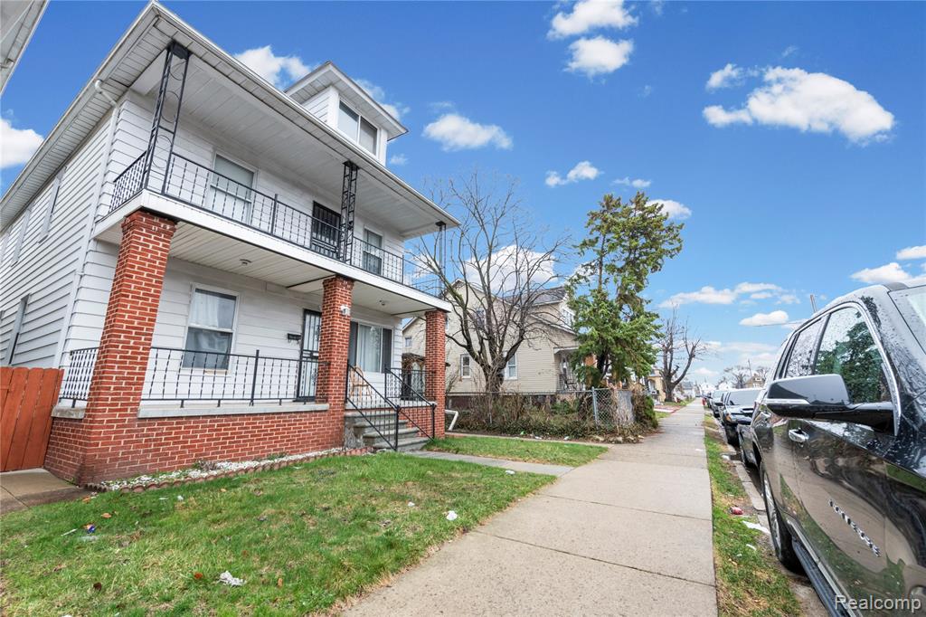11412 McDougall Street, Hamtramck, MI 48212 — Photo 4