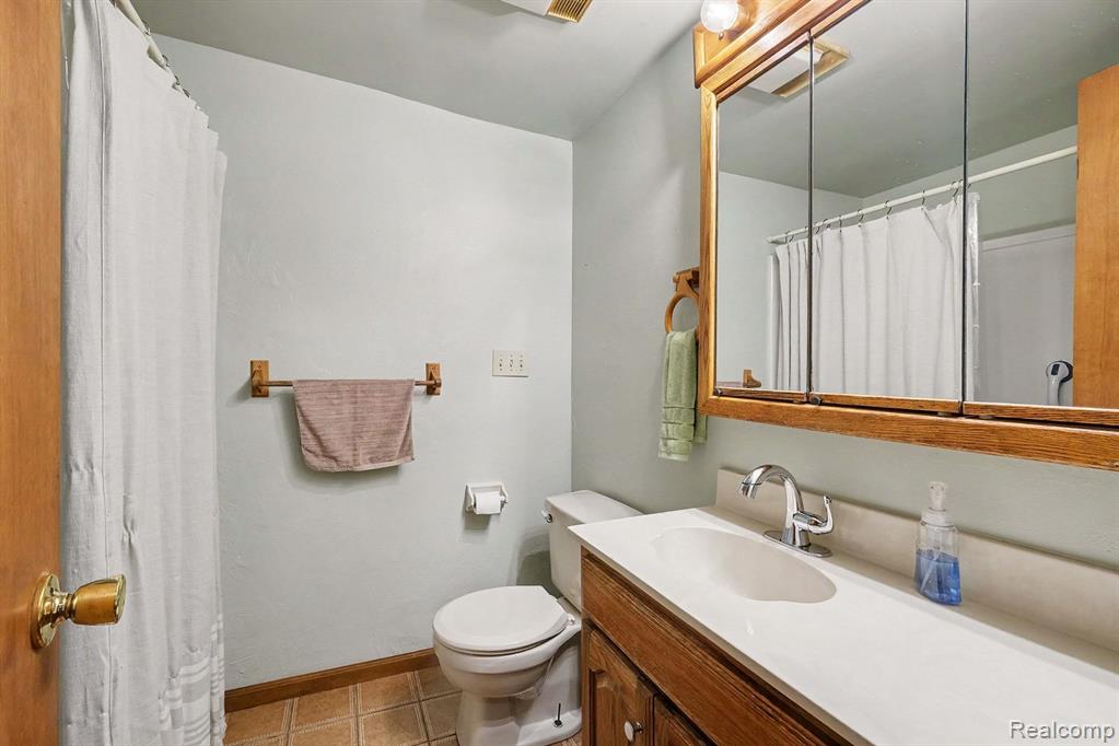 16059 Murray Rd, Byron, MI 48418 — Photo 19
