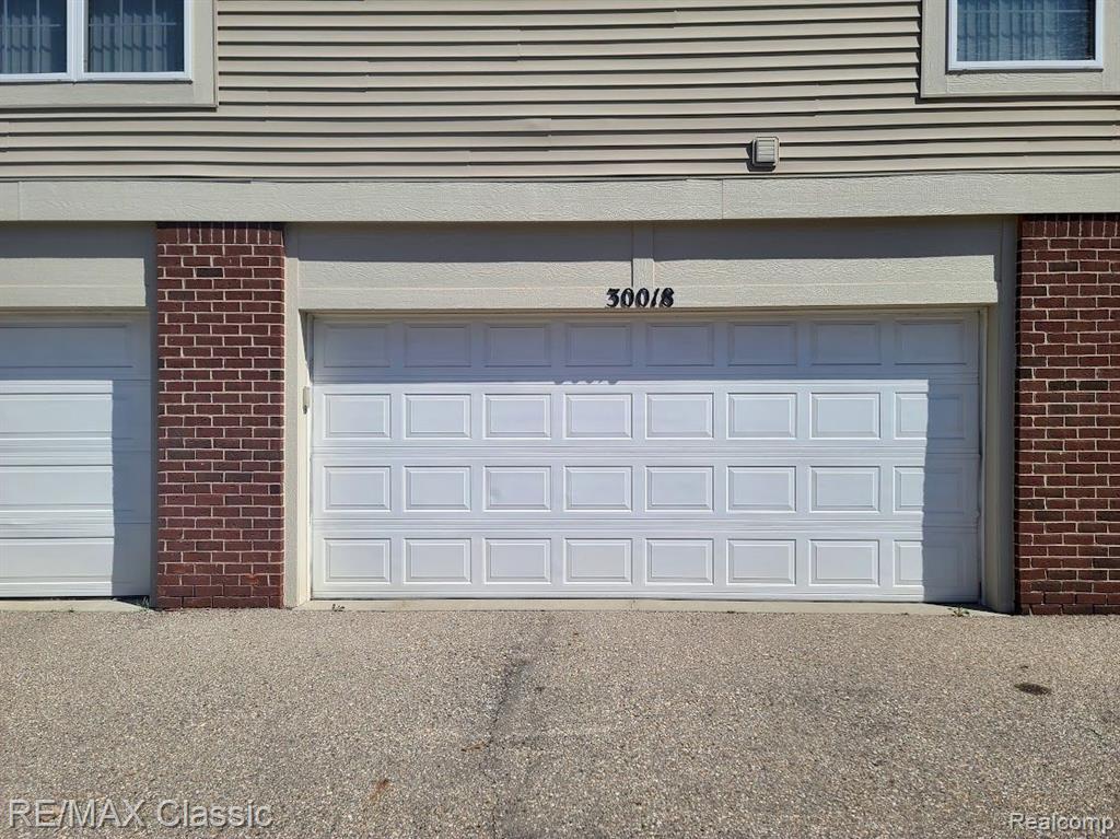 30018 HERITAGE Parkway, Warren, MI 48092 — Photo 26