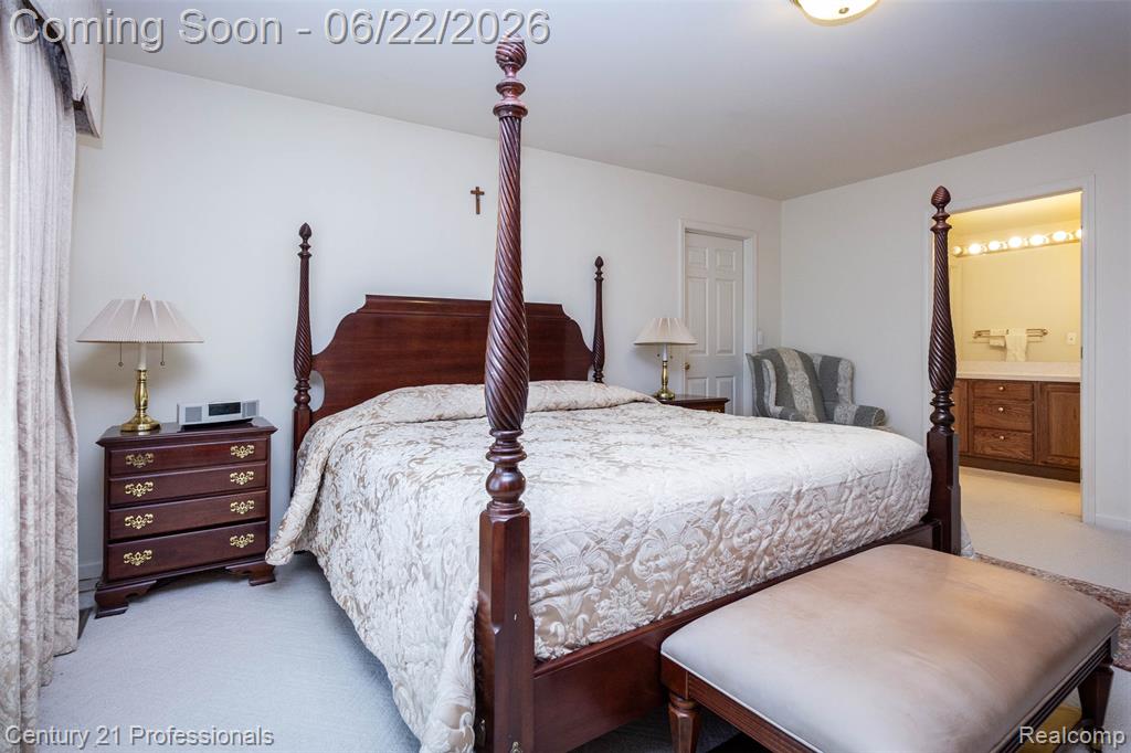 8225 Brookstone Lane, Clawson, MI 48348 — Photo 22