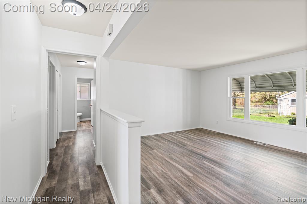 4452 Saint Martins Drive, Flint, MI 48507 — Photo 18