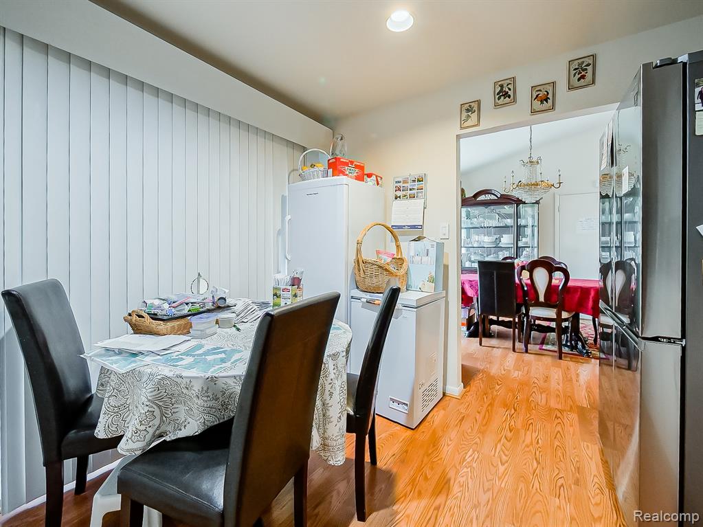 6775 Cedarbrook Drive, Bloomfield Hills, MI 48301 — Photo 9