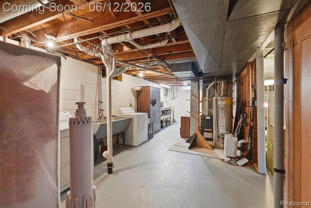 1061 Western Drive, Ann Arbor, MI 48103 — Photo 27