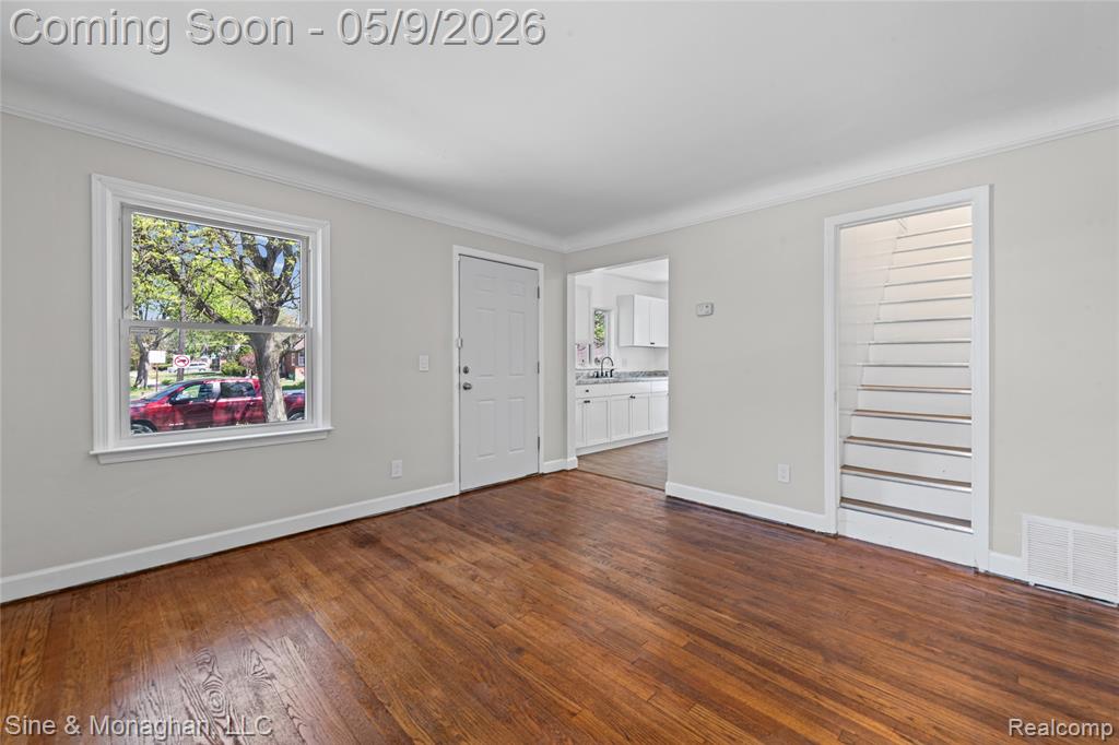 8845 Canyon Street, Grosse Pointe, MI 48236 — Photo 5