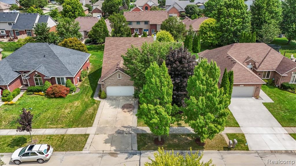 49366 Briar Pointe Dr. Drive, Macomb, MI 48044 — Photo 58