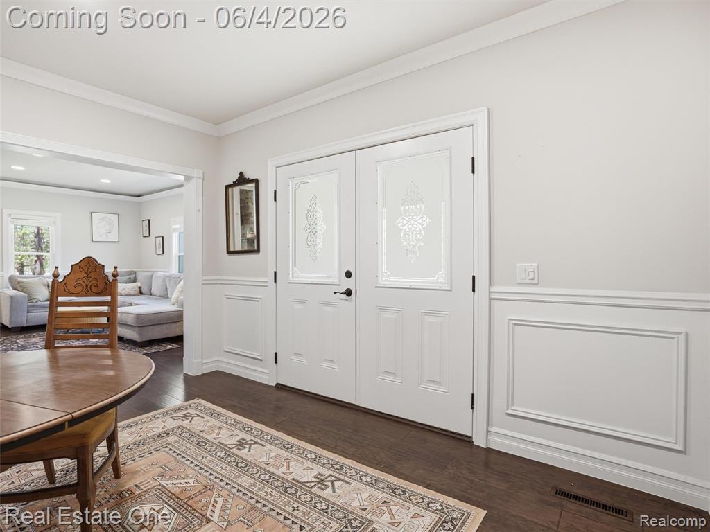 879 N Hacker Road, Howell, MI 48843 — Photo 13