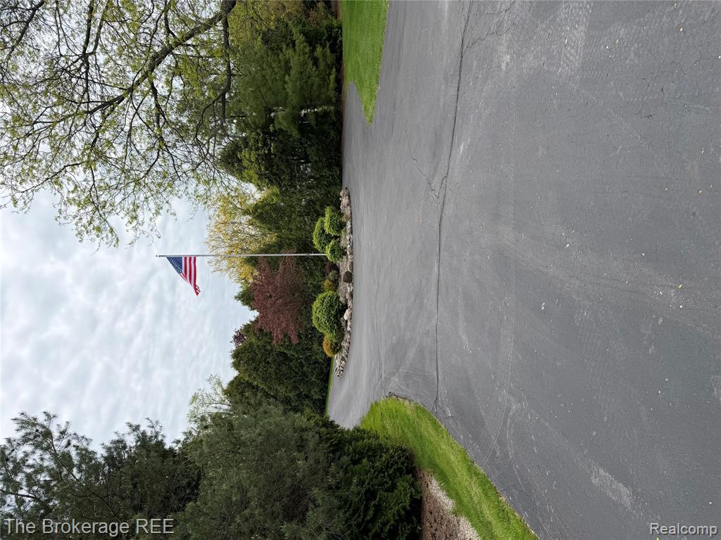 629 N Lapeer Street N, Davison, MI 48423 — Photo 2